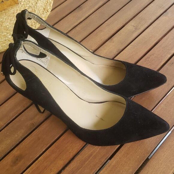 VINCE Camuto Heels With Bows - Picture 2 of 11